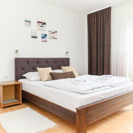 Apartmani Zvirac ソコバニャ エクステリア 写真