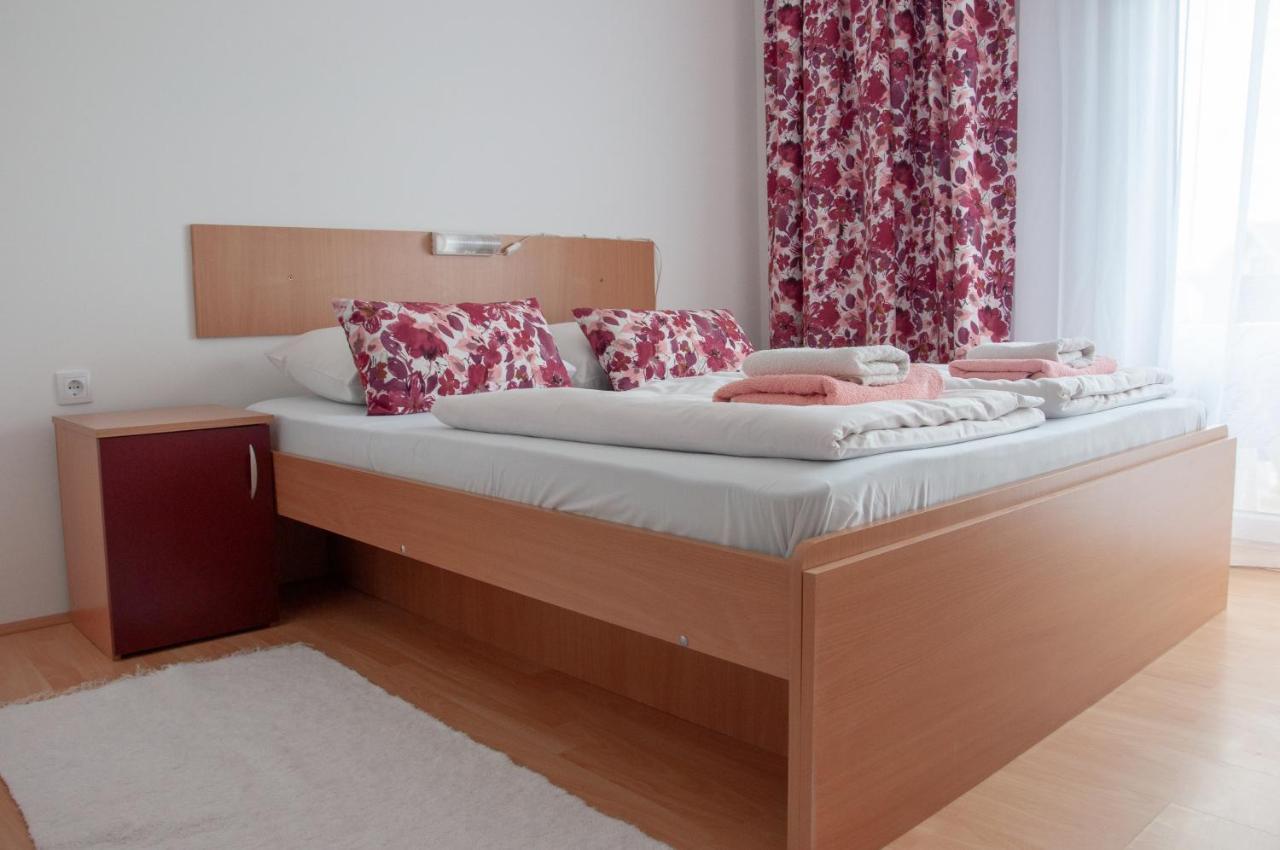 Apartmani Zvirac ソコバニャ エクステリア 写真