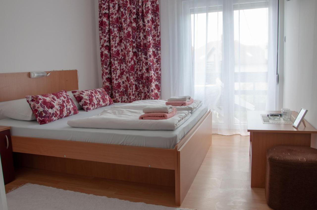 Apartmani Zvirac ソコバニャ エクステリア 写真