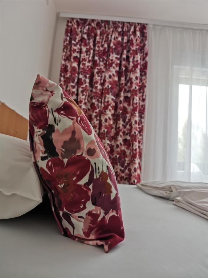 Apartmani Zvirac ソコバニャ エクステリア 写真