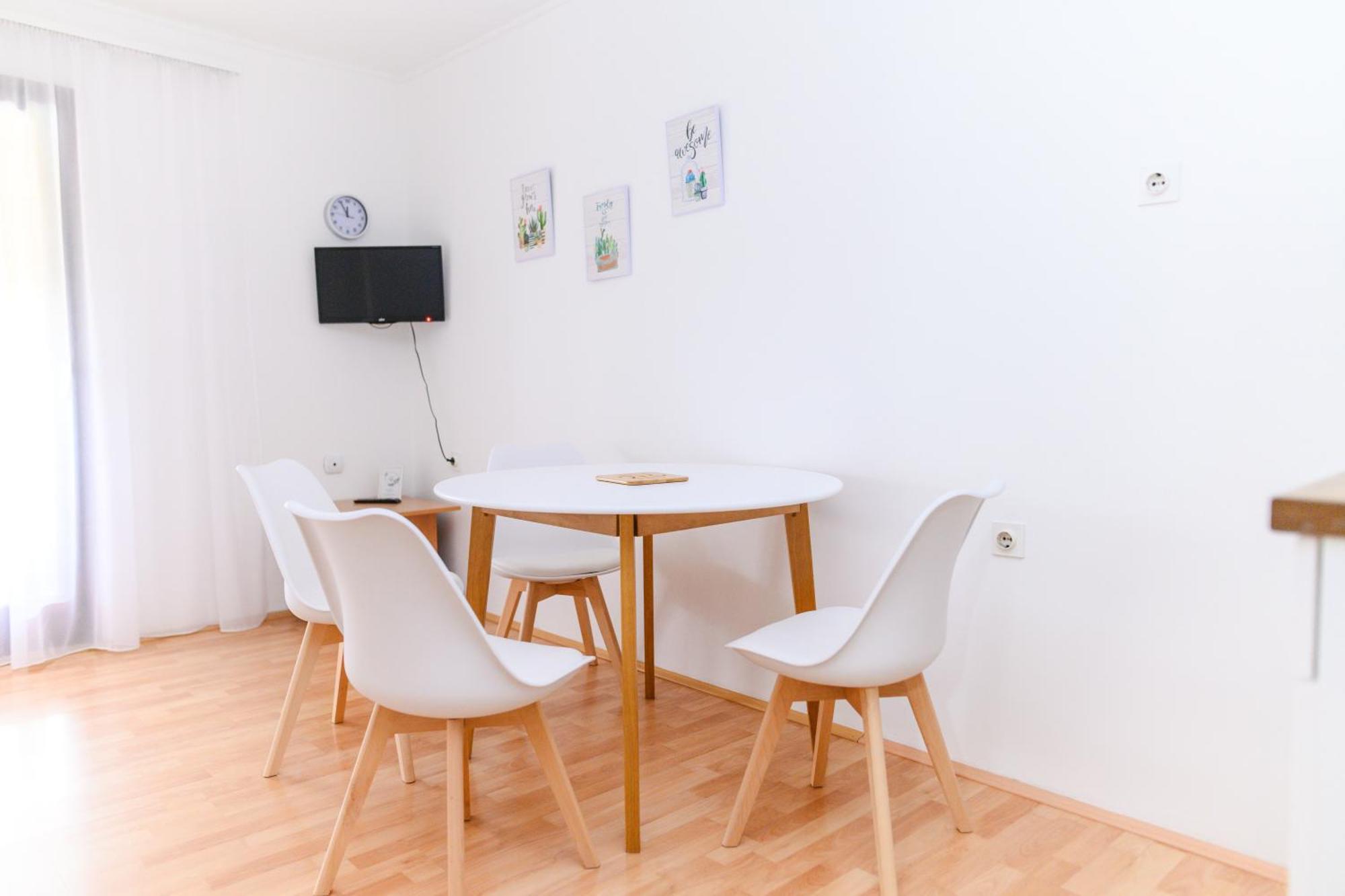 Apartmani Zvirac ソコバニャ エクステリア 写真