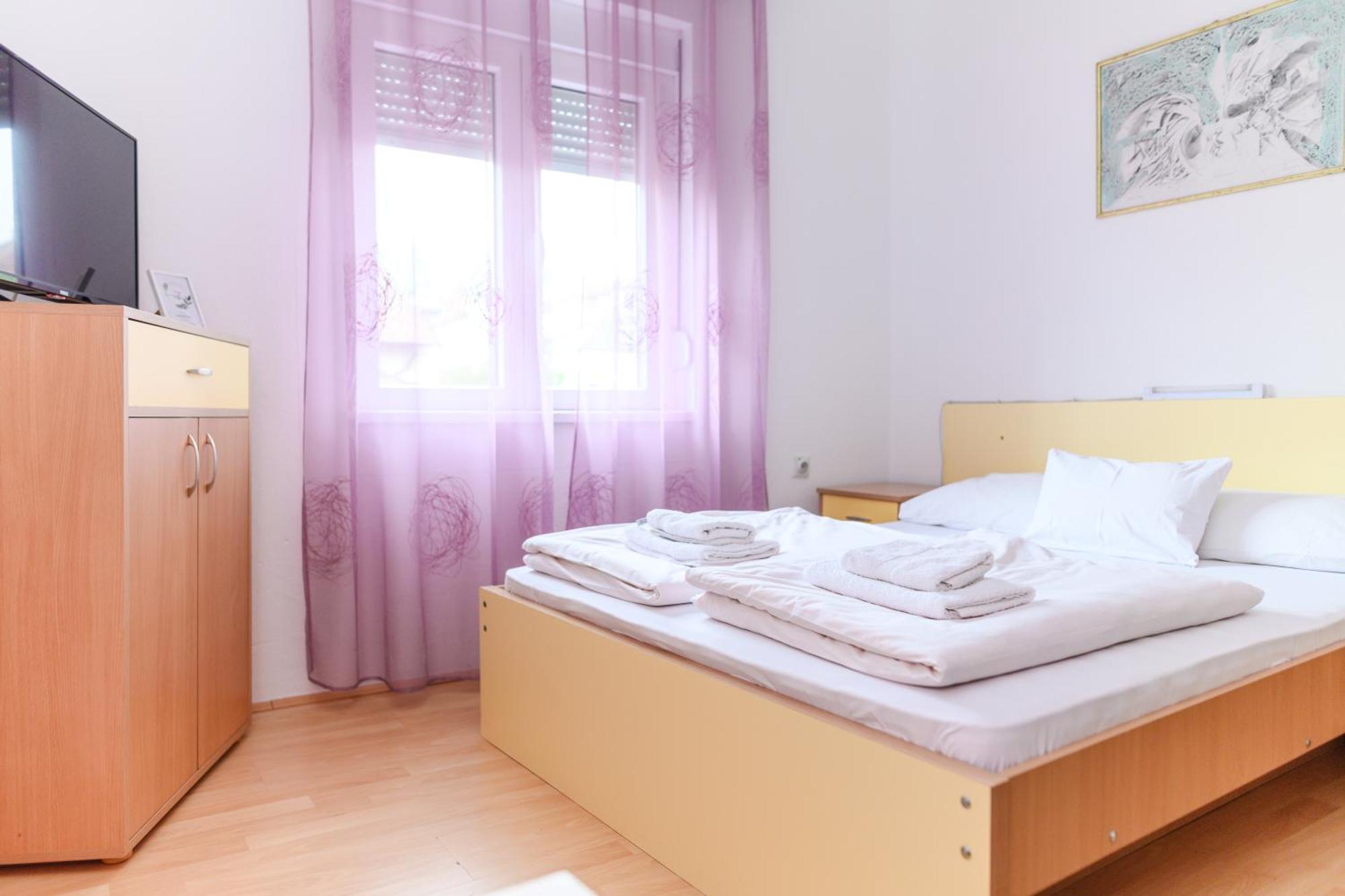 Apartmani Zvirac ソコバニャ エクステリア 写真